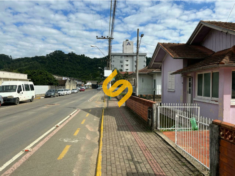 Terreno Urbano à venda no Centro: 