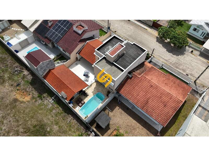 Casa à venda no Centro: 