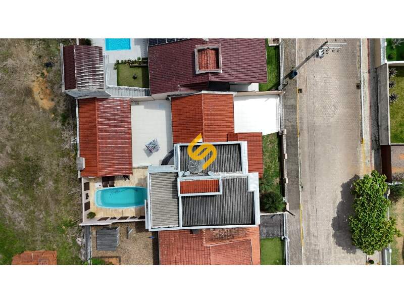 Casa à venda no Centro: 