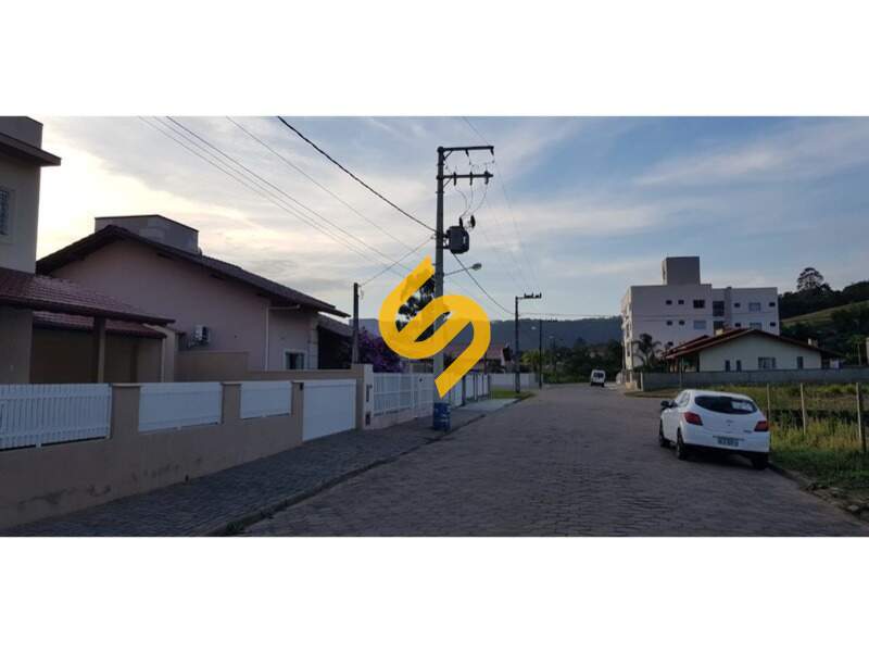 Casa à venda no Centro: 