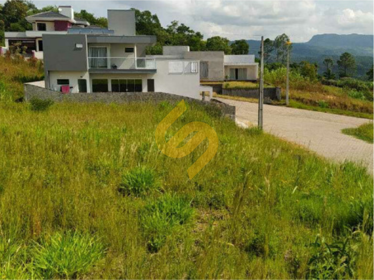 Terreno Urbano à venda no Centro: 