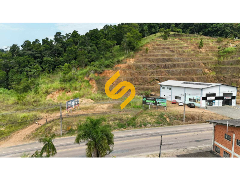 Terreno Urbano à venda no Ponto Chic: 