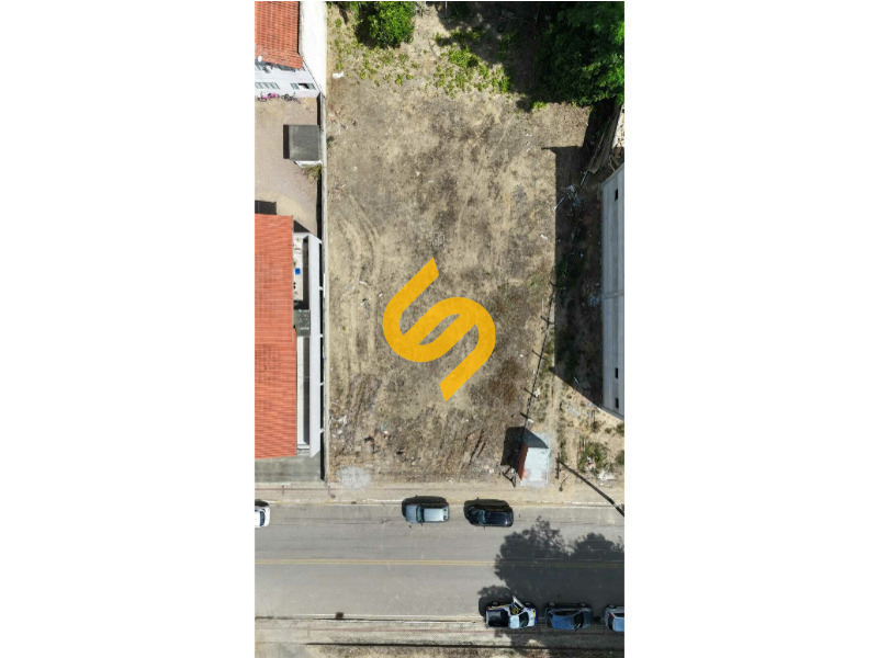 Terreno Urbano à venda no Centro: 