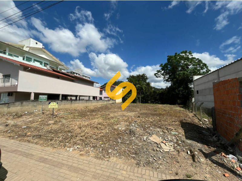 Terreno Urbano à venda no Centro: 