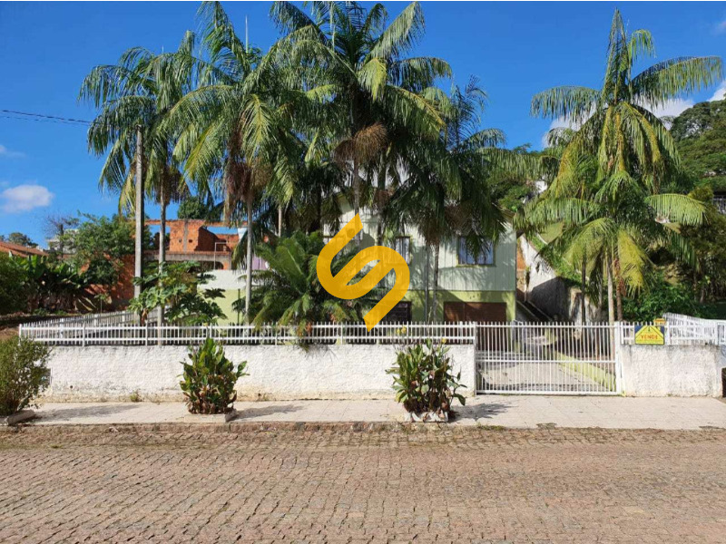 Casa à venda no Centro: 