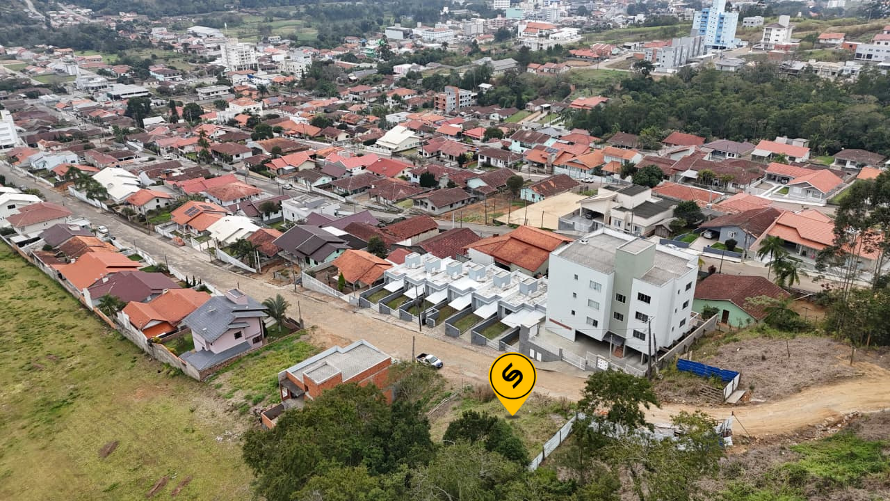 Terreno Urbano à venda no Centro: 
