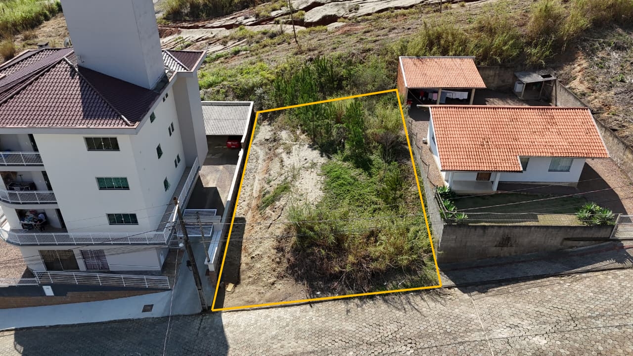 Terreno Urbano à venda no Centro: 