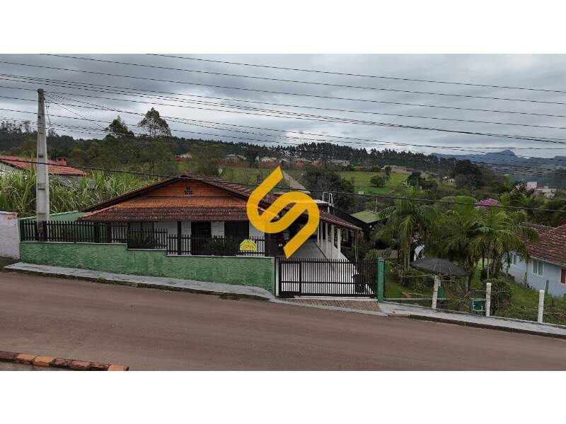 Casa à venda no Centro: 