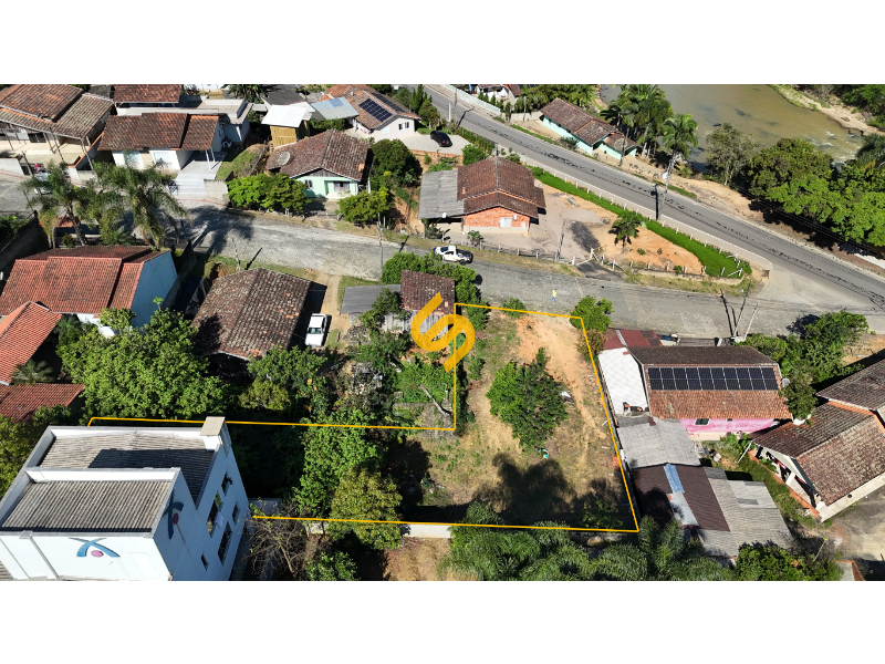 Terreno Urbano à venda no Pinheiro: 