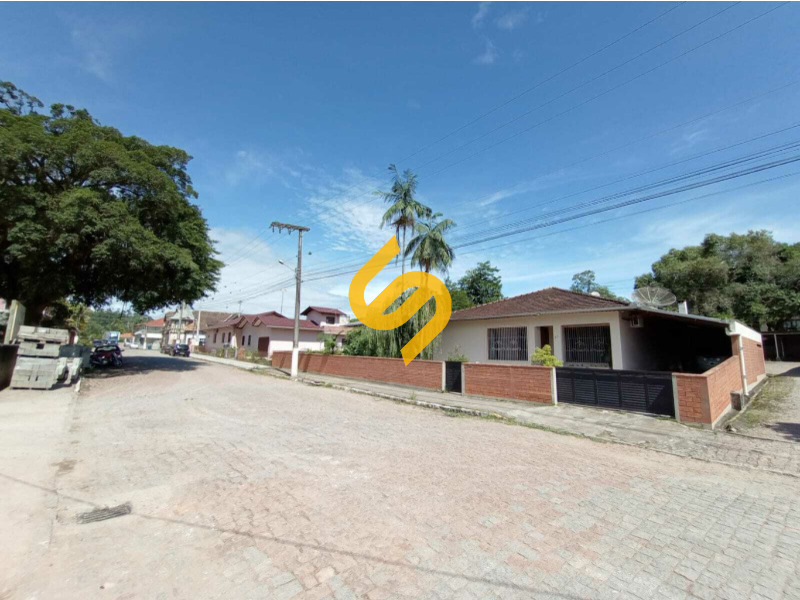 Comercial à venda no Dalbérgia: 