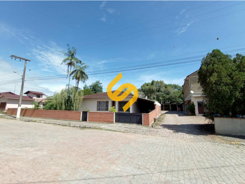 Comercial à venda no Dalbérgia: 