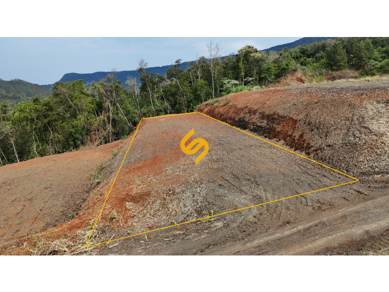 Terreno Urbano à venda no Centro: 
