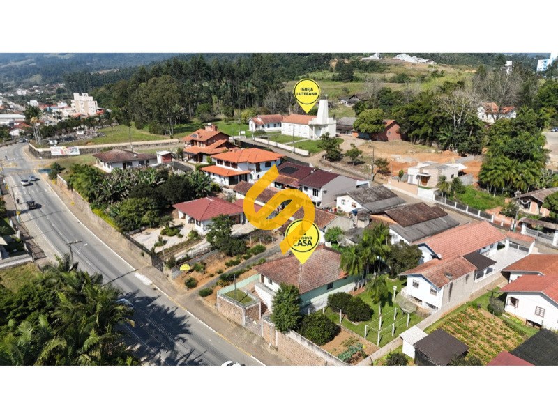 Casa à venda no Centro: 