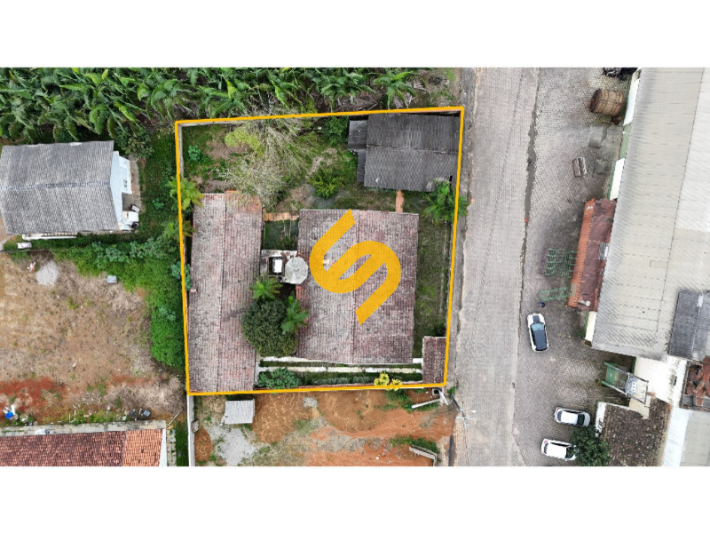 Terreno Urbano à venda no Centro: 