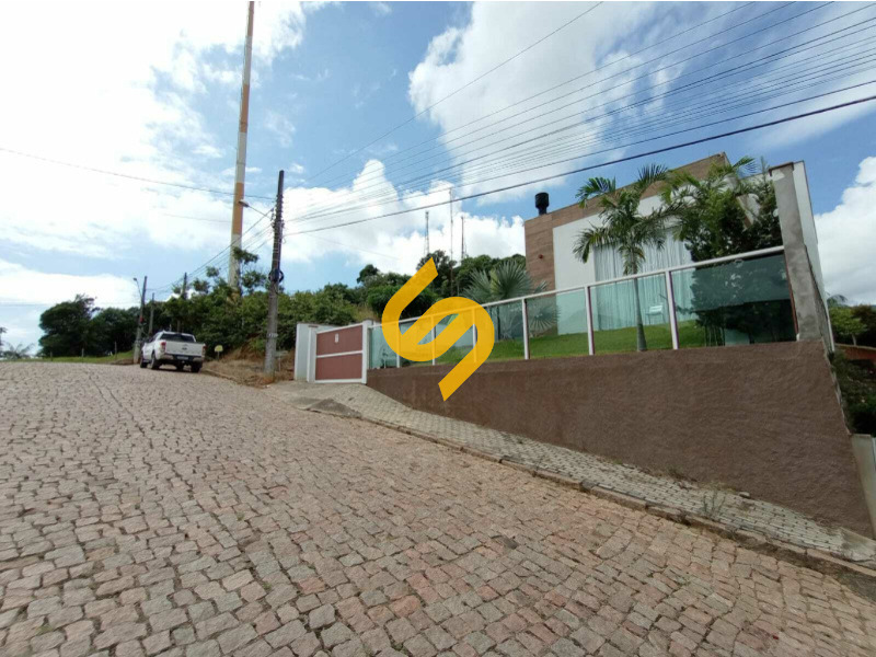 Casa à venda no Centro: 