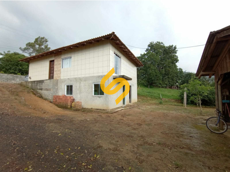 Casa à venda no Centro: 