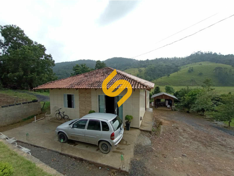 Casa à venda no Centro: 