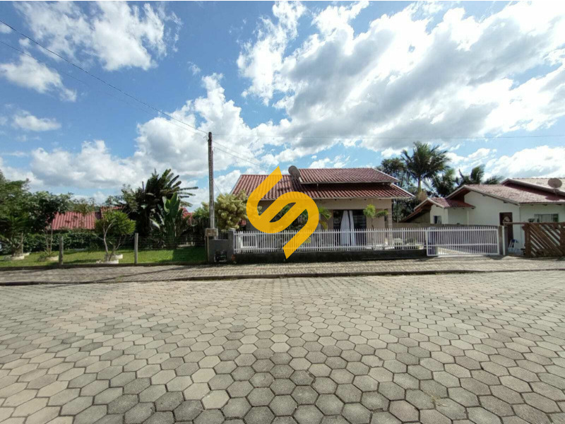 Casa à venda no Jardim das Hortências: 