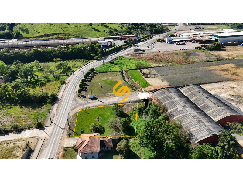 Terreno Urbano à venda no Niterói: 