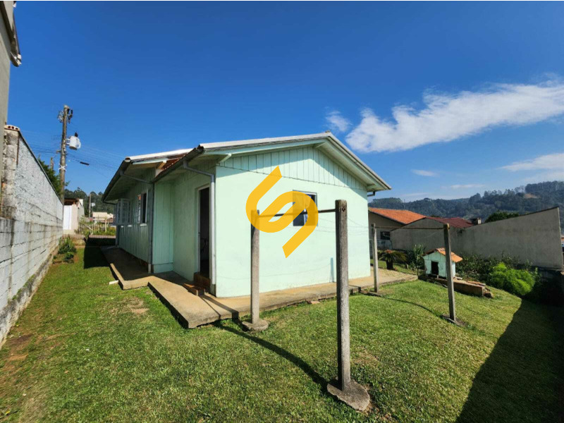 Casa à venda no Centro: 