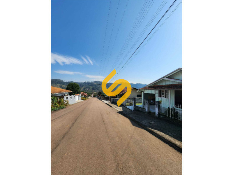 Casa à venda no Centro: 