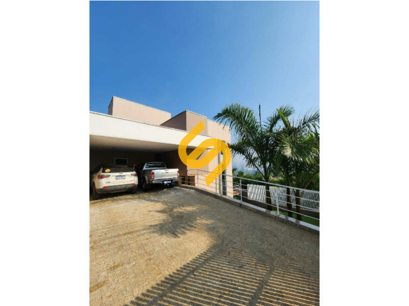 Casa à venda no Centro: 