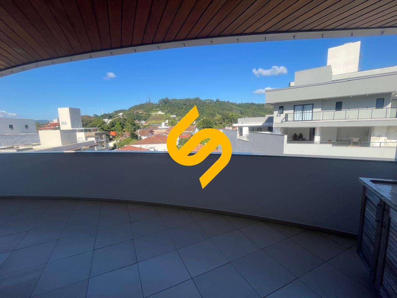 Apartamento para aluguel no Centro: 