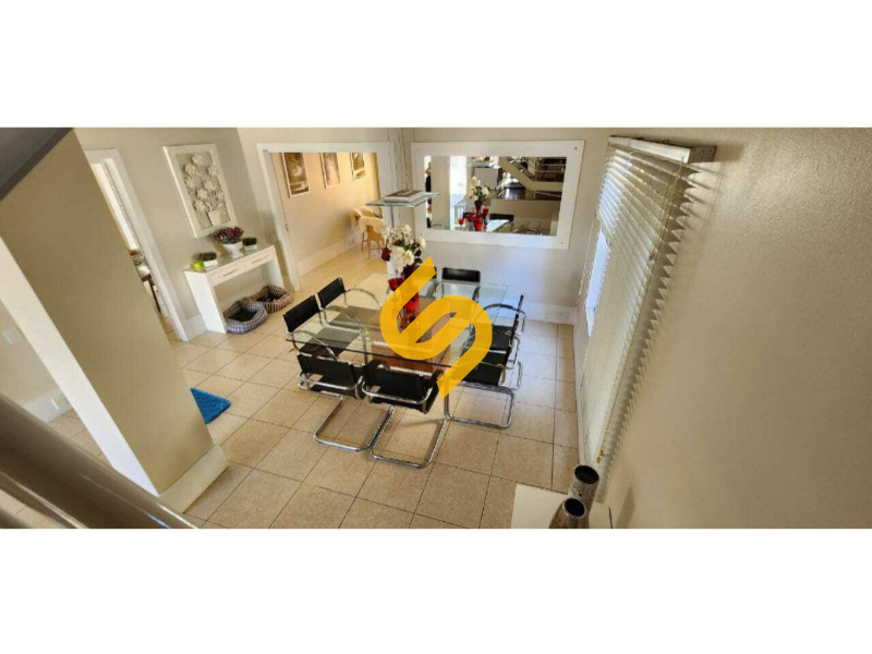 Casa à venda no Centro: 