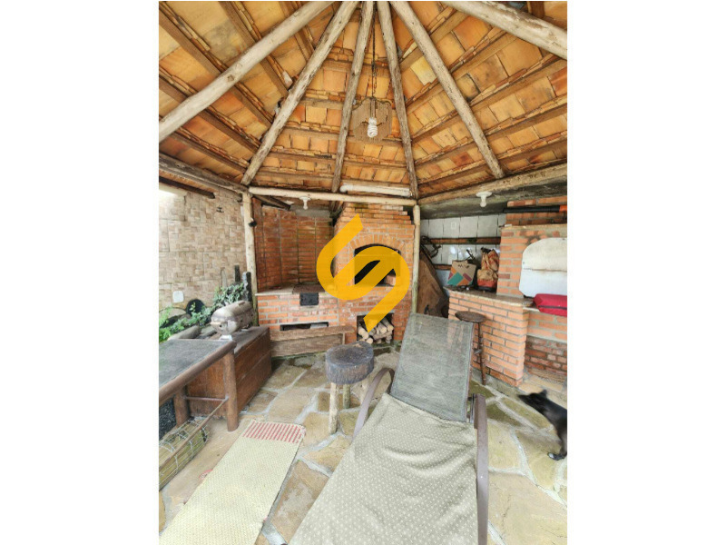 Casa à venda no Centro: 