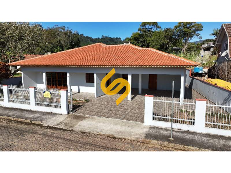 Casa à venda no Centro: 