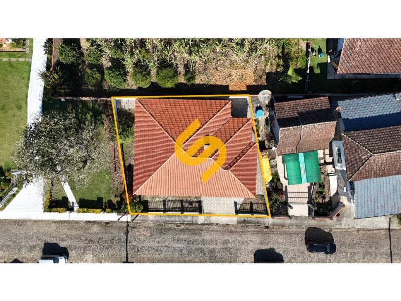 Casa à venda no Centro: 