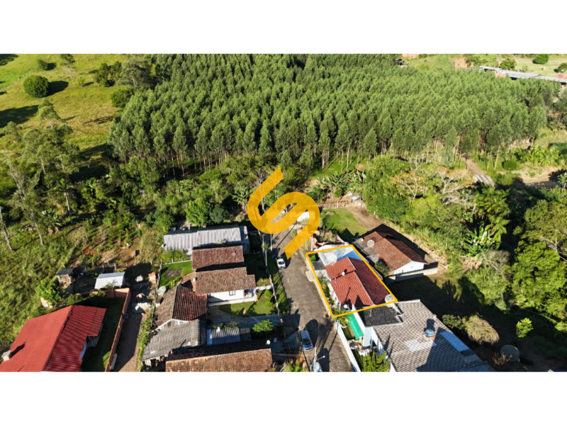 Casa à venda no Revólver: 