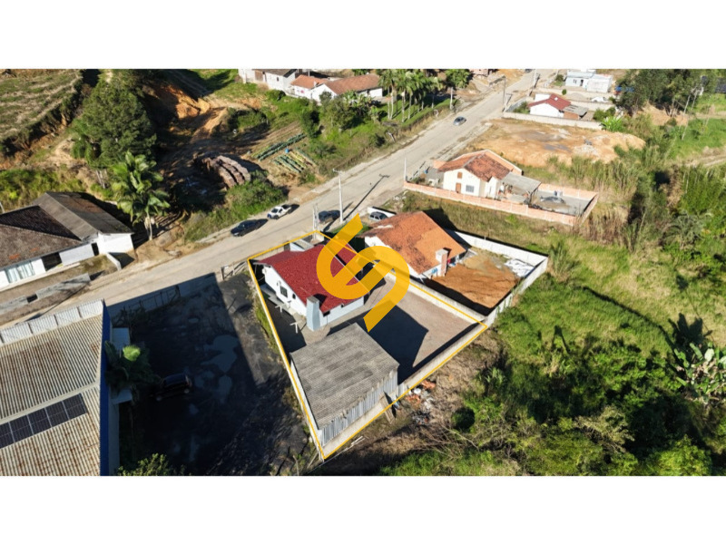 Casa à venda no Centro: 