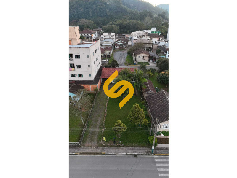 Casa à venda no Centro: 