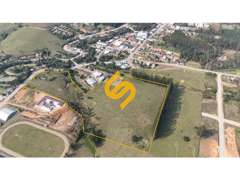 Terreno Urbano à venda no Centro: 