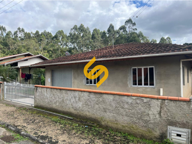 Casa à venda no Revólver: 