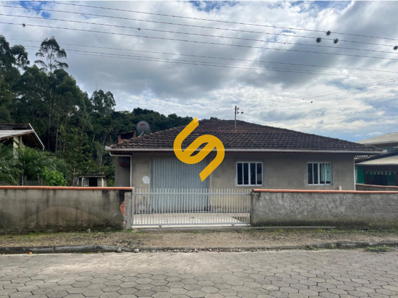 Casa à venda no Revólver: 