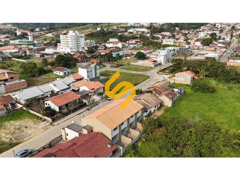 Casa à venda no Centro: 