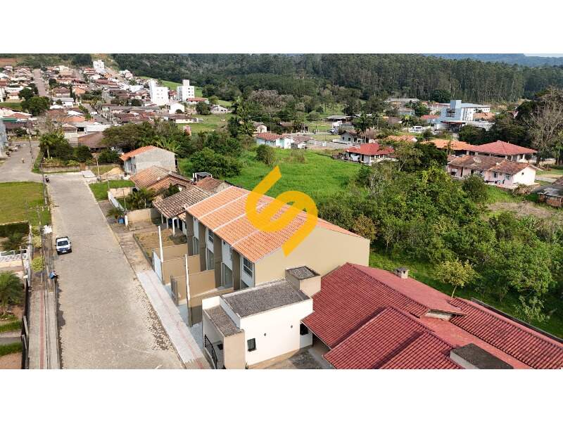 Casa à venda no Centro: 