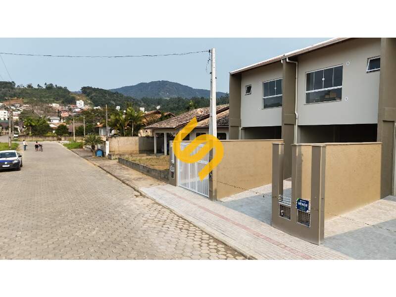 Casa à venda no Centro: 