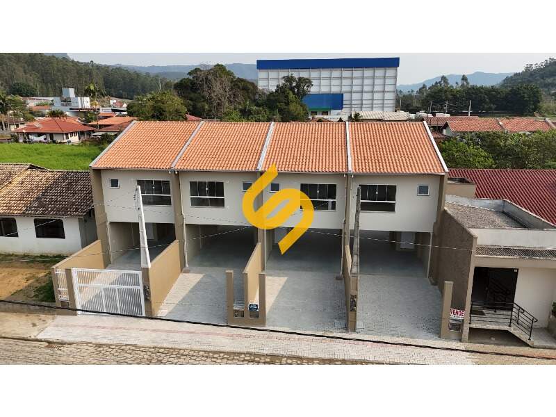 Casa à venda no Centro: 