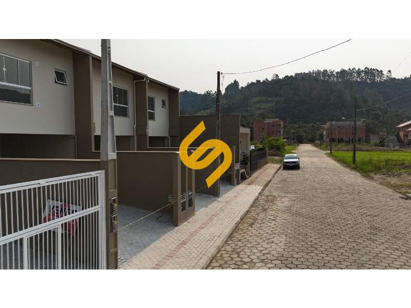 Casa à venda no Centro: 