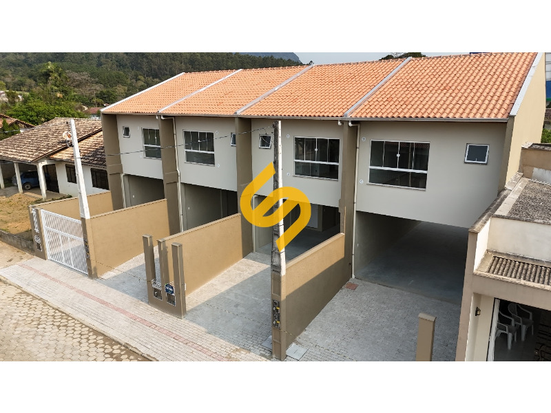 Casa à venda no Centro: 