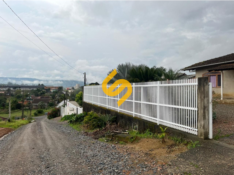 Casa à venda no Salto Pilão: 