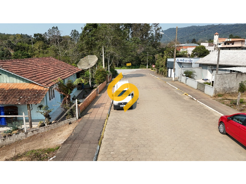 Casa à venda no Centro: 