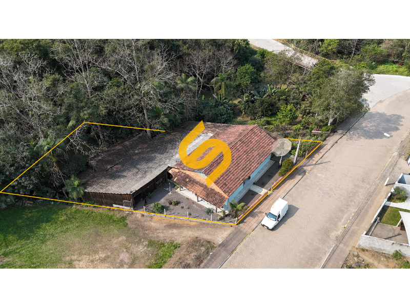 Casa à venda no Centro: 