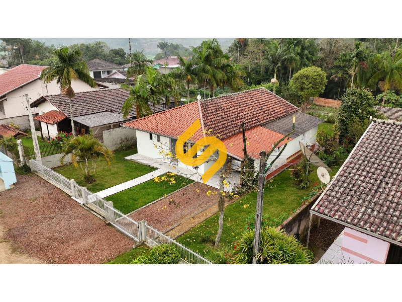 Casa à venda no Centro: 