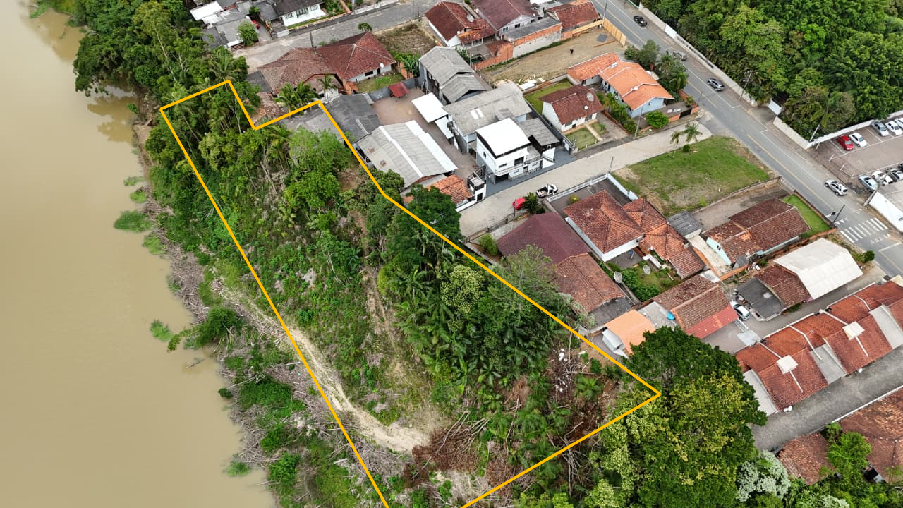 Terreno Urbano à venda no Pinheiro: 