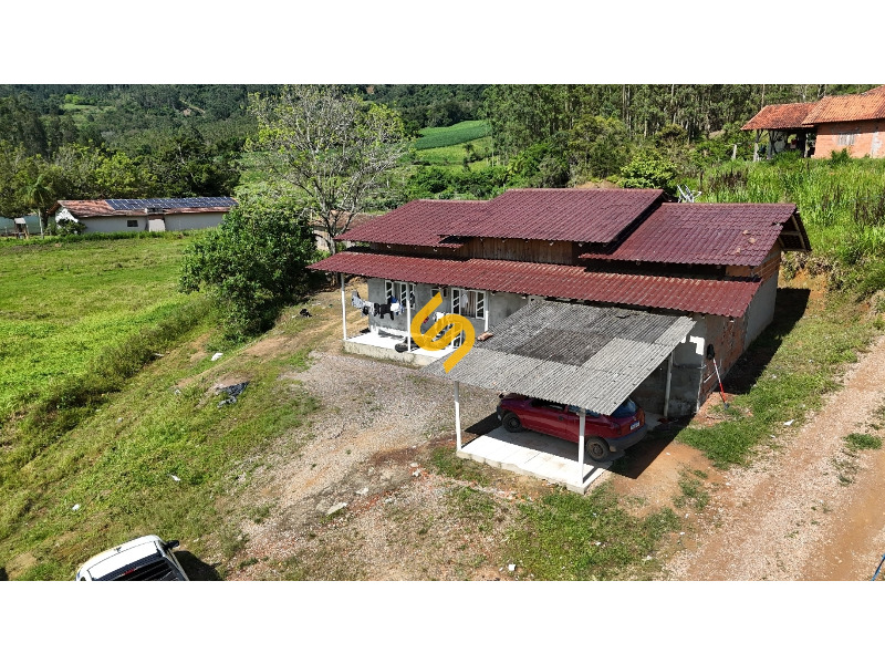 Casa à venda no Caminho Caçador: 