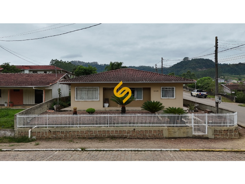 Casa à venda no Centro : 